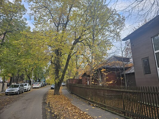 Продам трехкомнатную (3-комн.) квартиру, Панфилова ул, 10, Москва г