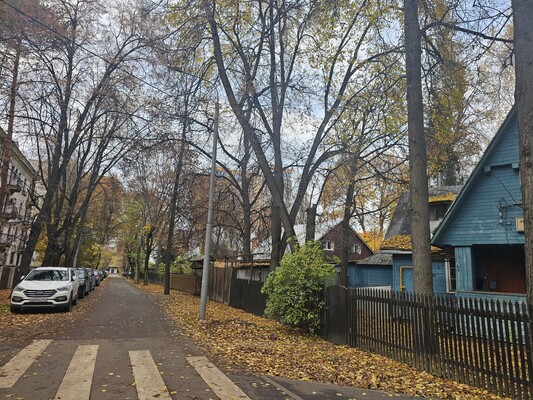 Продам трехкомнатную (3-комн.) квартиру, Панфилова ул, 10, Москва г