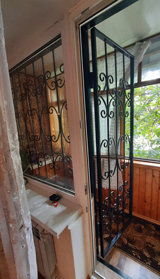 Продам однокомнатную (1-комн.) квартиру, Русская ул, 38а, Симферополь г