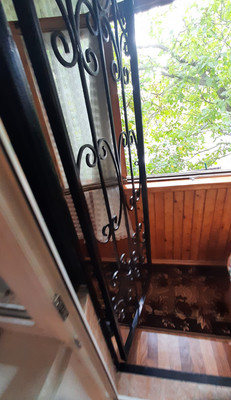 Продам однокомнатную (1-комн.) квартиру, Русская ул, 38а, Симферополь г