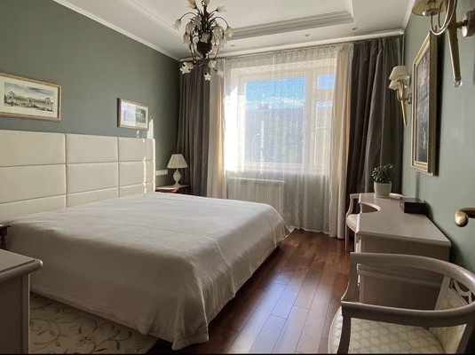 Продам многокомнатную квартиру, Мичуринский пр-кт, 34, Москва г