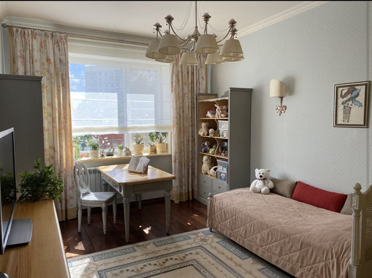 Продам многокомнатную квартиру, Мичуринский пр-кт, 34, Москва г