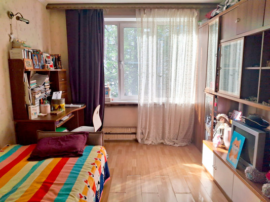 Продам однокомнатную (1-комн.) квартиру, Давыдковская ул, 2к1, Москва г