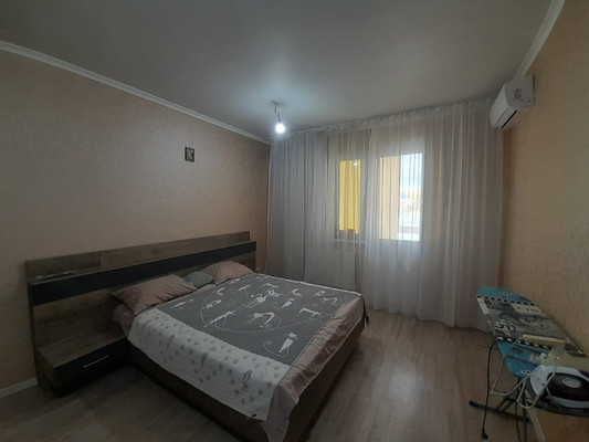 Продам двухкомнатную (2-комн.) квартиру, Мартовский пер, 1к2, Цемдолина с