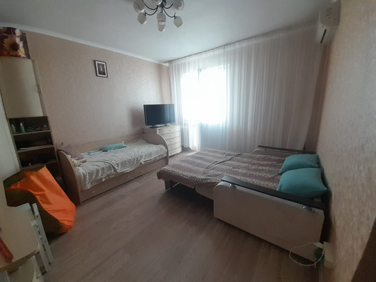 Продам двухкомнатную (2-комн.) квартиру, Мартовский пер, 1к2, Цемдолина с