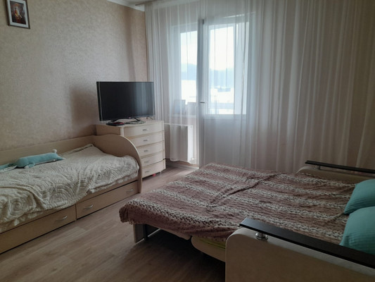 Продам двухкомнатную (2-комн.) квартиру, Мартовский пер, 1к2, Цемдолина с