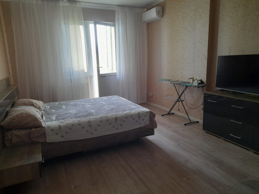 Продам двухкомнатную (2-комн.) квартиру, Мартовский пер, 1к2, Цемдолина с