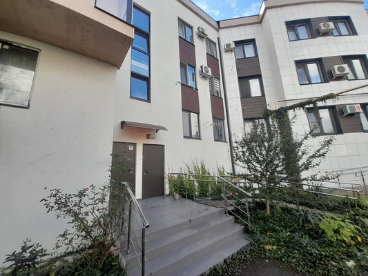 Продам двухкомнатную (2-комн.) квартиру, Мартовский пер, 1к2, Цемдолина с