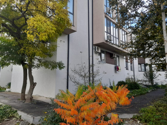 Продам двухкомнатную (2-комн.) квартиру, Мартовский пер, 1к2, Цемдолина с