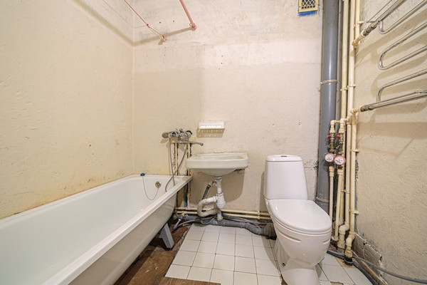 Продам однокомнатную (1-комн.) квартиру, Вадинская ул, 7, Пенза г