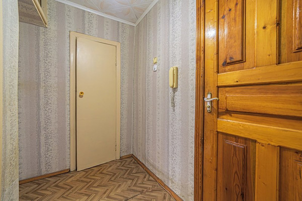 Продам однокомнатную (1-комн.) квартиру, Вадинская ул, 7, Пенза г