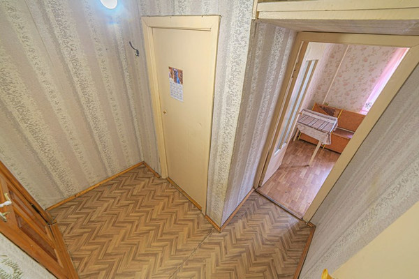 Продам однокомнатную (1-комн.) квартиру, Вадинская ул, 7, Пенза г