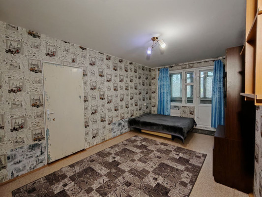 Продам однокомнатную (1-комн.) квартиру, Генерала Кныша ул, 10, Гатчина г