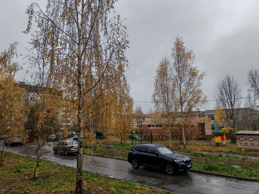 Продам однокомнатную (1-комн.) квартиру, Генерала Кныша ул, 10, Гатчина г