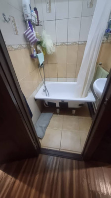 Продам трехкомнатную (3-комн.) квартиру, 16-я В.О. линия, 45, Санкт-Петербург г