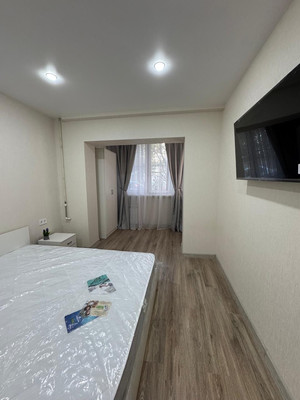 Сдам двухкомнатную (2-комн.) квартиру, Крымская (Центральный р-н) ул, 2к1, Сочи г