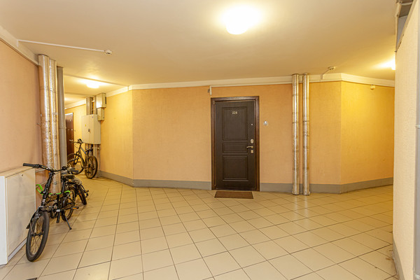 Продам однокомнатную (1-комн.) квартиру, Космонавтов пр-кт, 23к3, Санкт-Петербург г