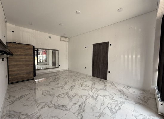 Продам торговое помещение 218 м2, Угнич ул, 5, Баксан г