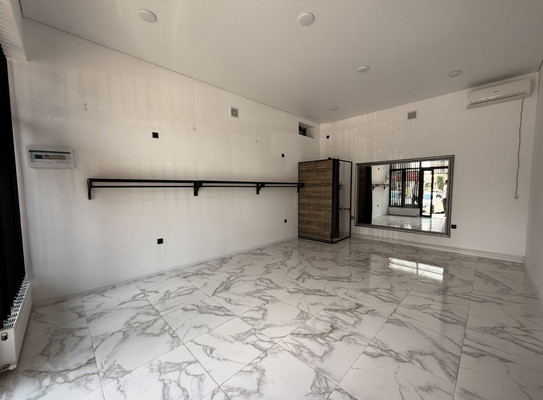 Продам торговое помещение 218 м2, Угнич ул, 5, Баксан г