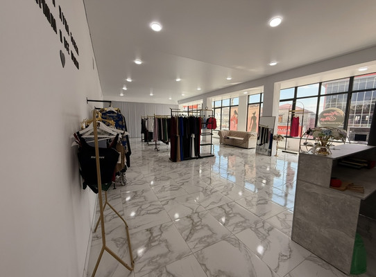 Продам торговое помещение 218 м2, Угнич ул, 5, Баксан г