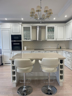 Продам многокомнатную квартиру, Войкова (Центральный р-н) ул, 21, Сочи г