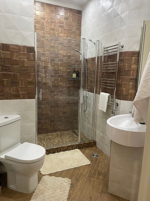 Продам многокомнатную квартиру, Войкова (Центральный р-н) ул, 21, Сочи г