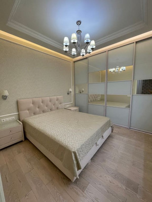 Продам многокомнатную квартиру, Войкова (Центральный р-н) ул, 21, Сочи г