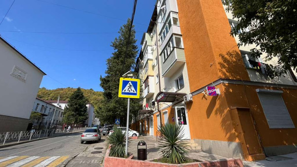 Продам двухкомнатную (2-комн.) квартиру, Киевская ул, 6, Туапсе г