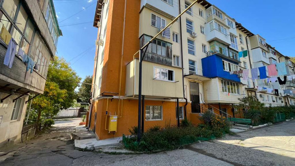 Продам двухкомнатную (2-комн.) квартиру, Киевская ул, 6, Туапсе г