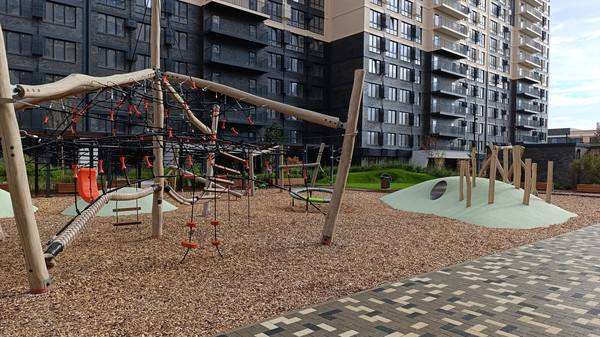 Продам многокомнатную квартиру, Обрывная ул, 132/1к27, Краснодар г