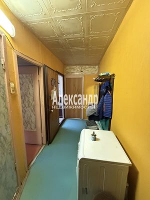 Продам комнату в 3-комн. квартире, Подвойского ул, 17к2, Санкт-Петербург г