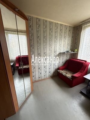 Продам комнату в 3-комн. квартире, Подвойского ул, 17к2, Санкт-Петербург г