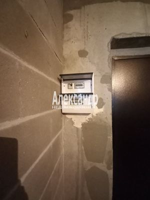 Продам однокомнатную (1-комн.) квартиру, Заречная ул, 13к2, Парголово п