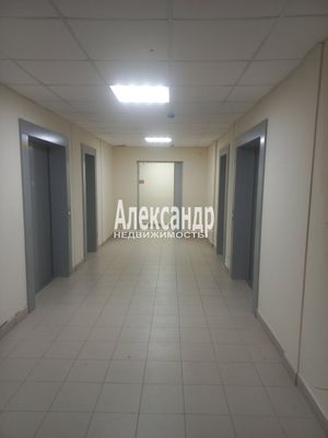 Продам однокомнатную (1-комн.) квартиру, Заречная ул, 13к2, Парголово п