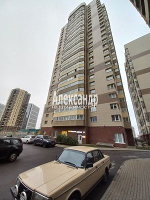 Продам однокомнатную (1-комн.) квартиру, Заречная ул, 13к2, Парголово п