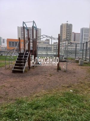 Продам однокомнатную (1-комн.) квартиру, Заречная ул, 13к2, Парголово п