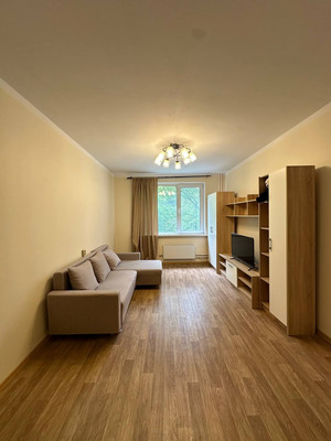 Продам двухкомнатную (2-комн.) квартиру, Генерала Антонова ул, 5к2, Москва г