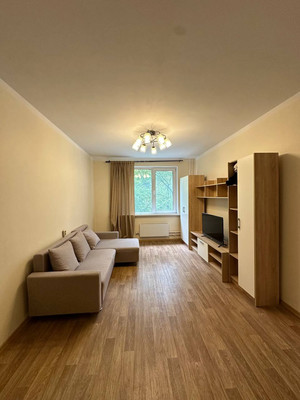 Продам двухкомнатную (2-комн.) квартиру, Генерала Антонова ул, 5к2, Москва г