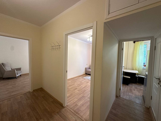 Продам двухкомнатную (2-комн.) квартиру, Генерала Антонова ул, 5к2, Москва г