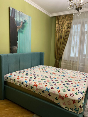 Продам двухкомнатную (2-комн.) квартиру, Красная ул, 78-80, Краснодар г