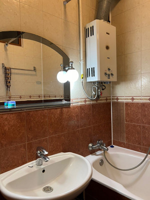 Продам двухкомнатную (2-комн.) квартиру, Красная ул, 78-80, Краснодар г