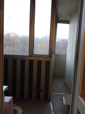 Продам трехкомнатную (3-комн.) квартиру, Барвихинская ул, 4к1, Москва г