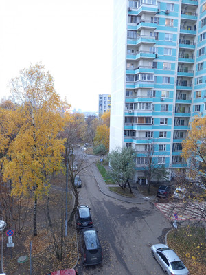 Продам трехкомнатную (3-комн.) квартиру, Барвихинская ул, 4к1, Москва г