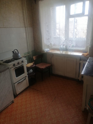 Продам однокомнатную (1-комн.) квартиру, 50 лет Октября ул, 6, Алексин г