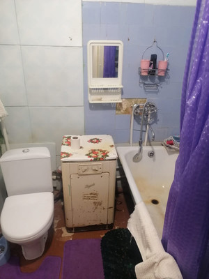 Продам однокомнатную (1-комн.) квартиру, 50 лет Октября ул, 6, Алексин г