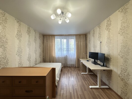 Продам двухкомнатную (2-комн.) квартиру, Центральная ул, 4, Пуршево д