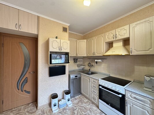 Продам двухкомнатную (2-комн.) квартиру, Центральная ул, 4, Пуршево д