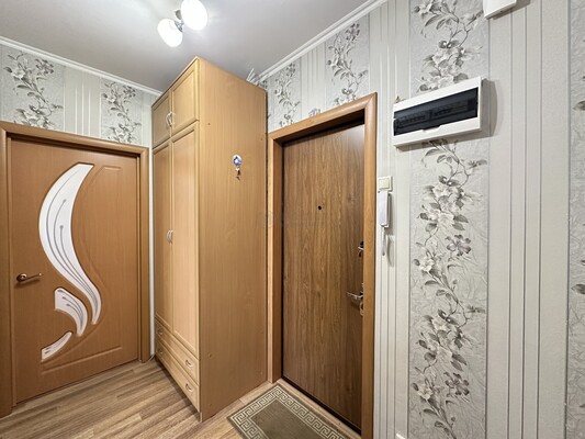 Продам двухкомнатную (2-комн.) квартиру, Центральная ул, 4, Пуршево д