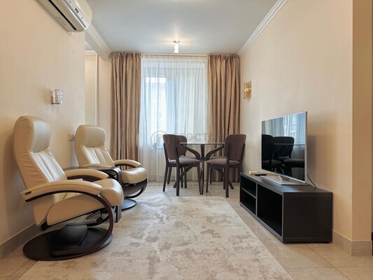 Продам трехкомнатную (3-комн.) квартиру, Петровско-Разумовский проезд, 18, Москва г