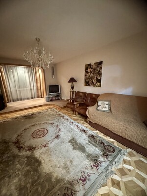 Продам трехкомнатную (3-комн.) квартиру, Чечёрский проезд, 34, Москва г